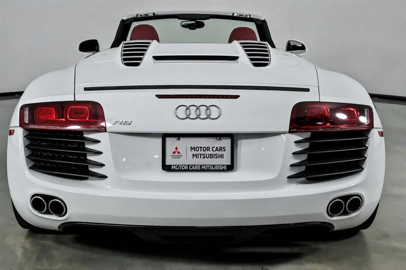 2011 Audi 42 R8 - Image 7 of 30