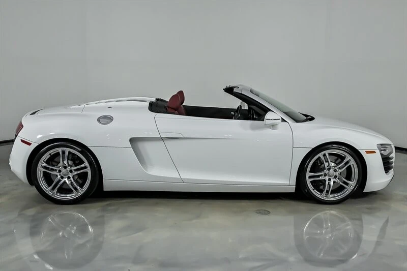 2011 Audi 42 R8 - Image 9 of 30