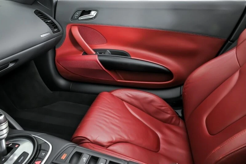 2011 Audi 42 R8 - Image 26 of 30