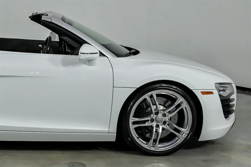 2011 Audi 42 R8 - Image 12 of 31
