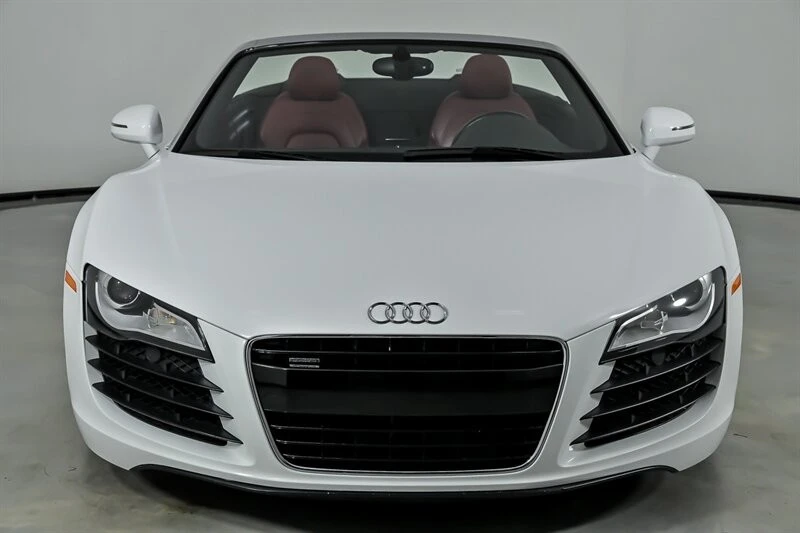 2011 Audi 42 R8 - Image 4 of 31