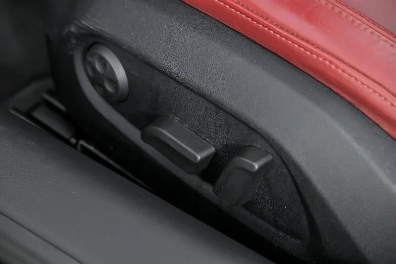 2011 Audi 42 R8 - Image 16 of 30