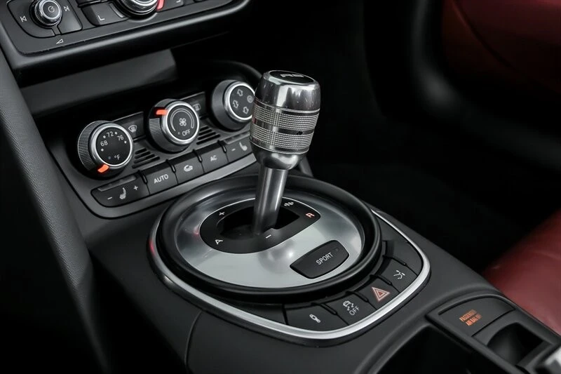 2011 Audi 42 R8 - Image 24 of 30
