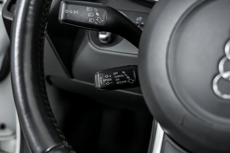 2011 Audi 42 R8 - Image 20 of 30