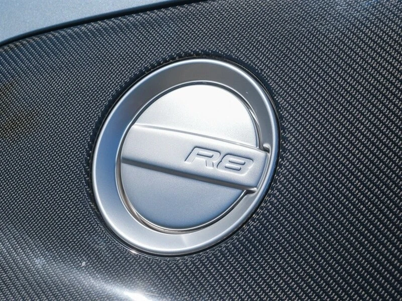 2011 Audi 42 R8 - Image 14 of 21