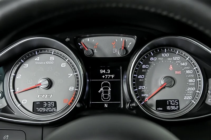 2011 Audi 42 R8 - Image 20 of 26