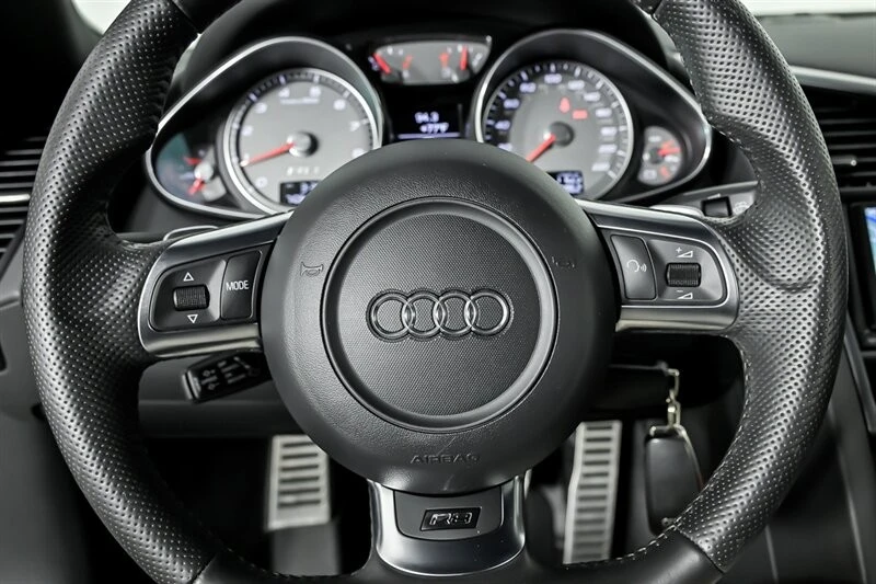 2011 Audi 42 R8 - Image 21 of 26