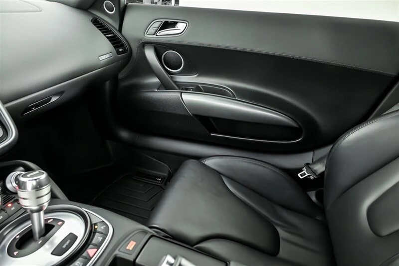 2011 Audi 42 R8 - Image 26 of 26