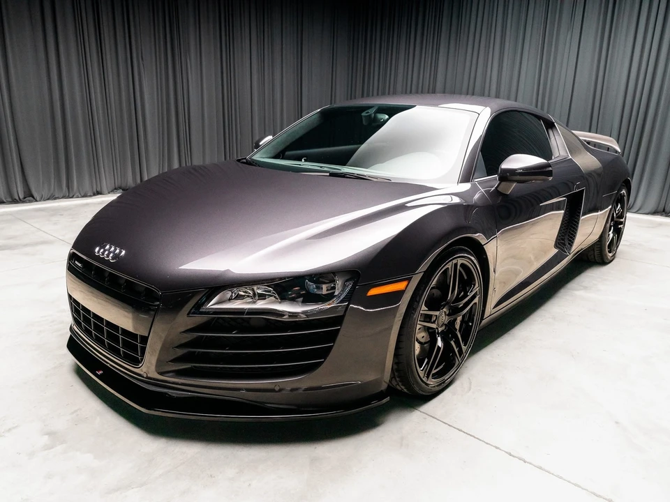 2011 Audi 42 R8 - Image 8 of 12