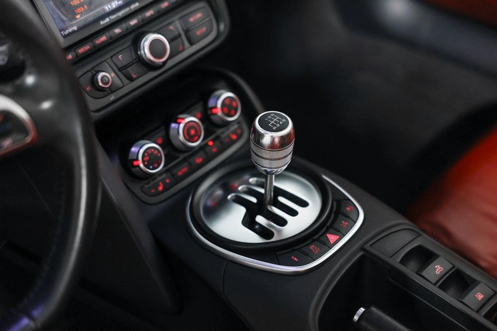 2011 Audi 42 R8 - Image 27 of 28