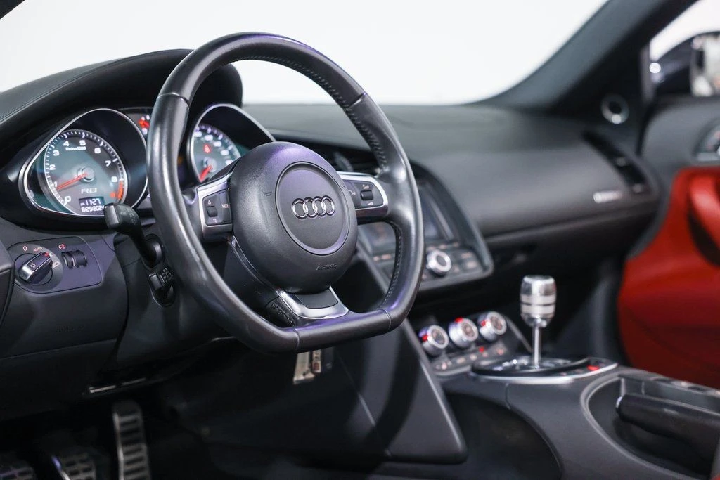 2011 Audi 42 R8 - Image 26 of 28