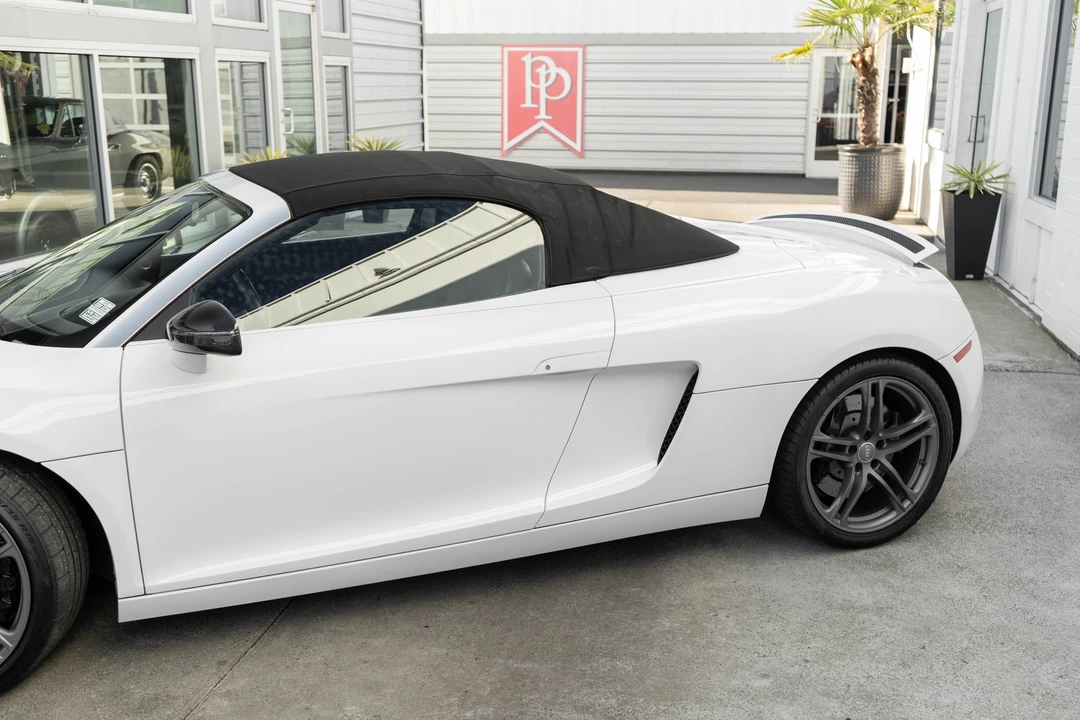 2011 Audi 42 R8 - Image 4 of 21
