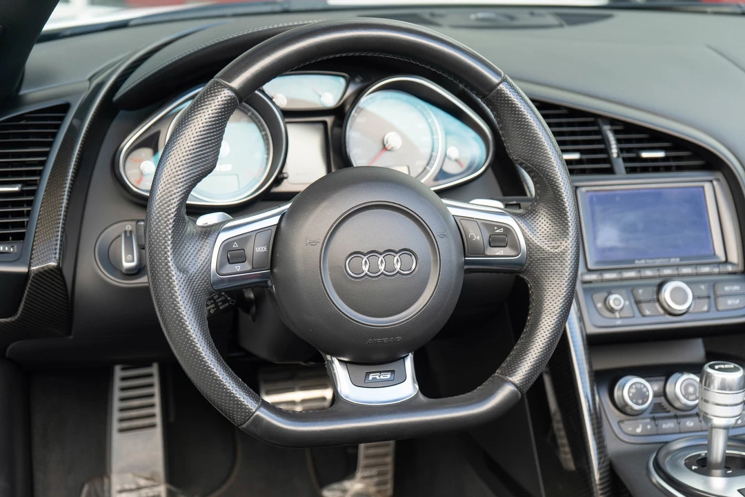 2011 Audi 42 R8 - Image 18 of 21