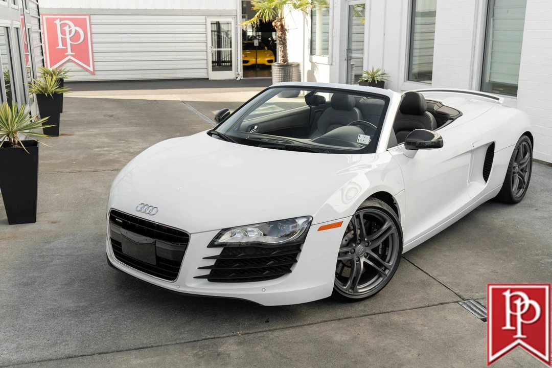 2011 Audi 42 R8 - Image 2 of 21