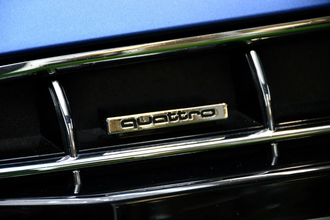 2011 Audi 42 R8 - Image 10 of 21