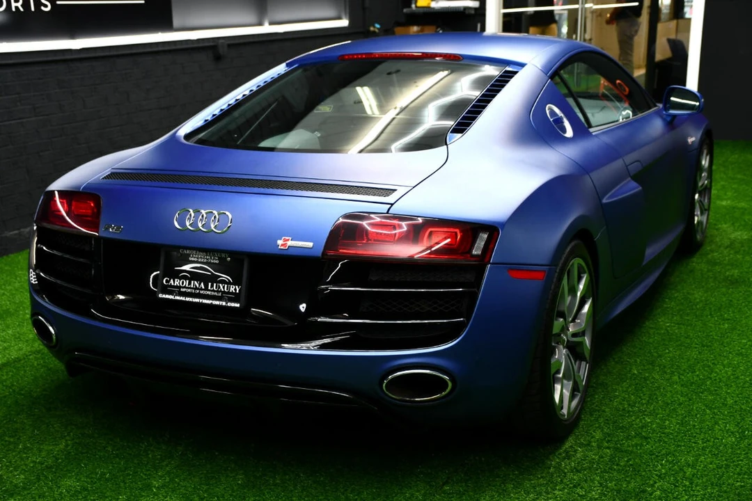 2011 Audi 42 R8 - Image 8 of 21