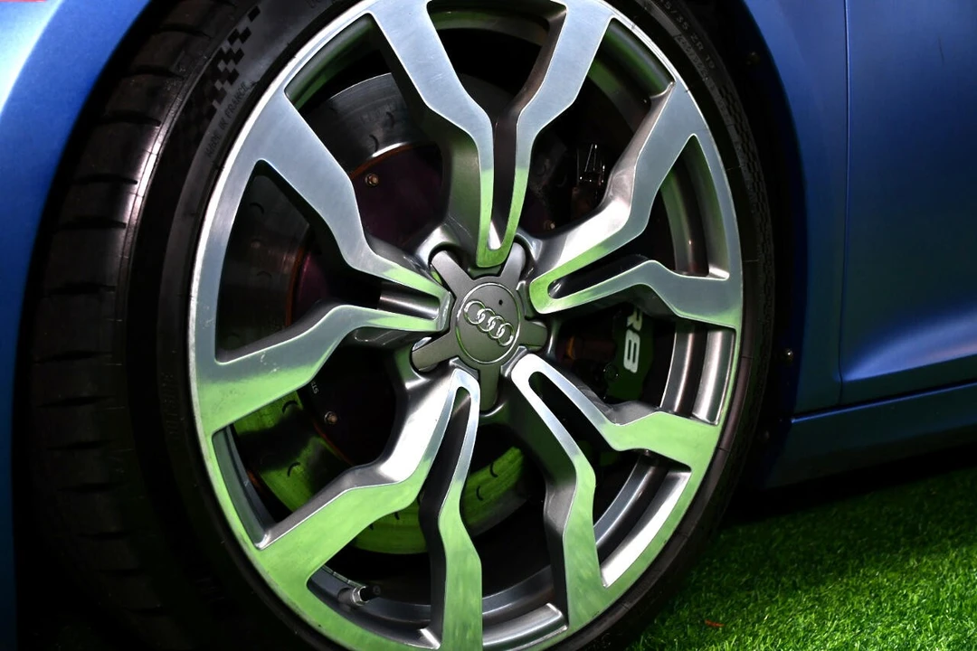 2011 Audi 42 R8 - Image 12 of 21