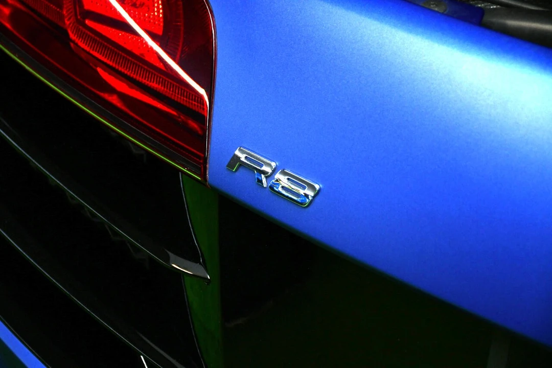 2011 Audi 42 R8 - Image 16 of 21