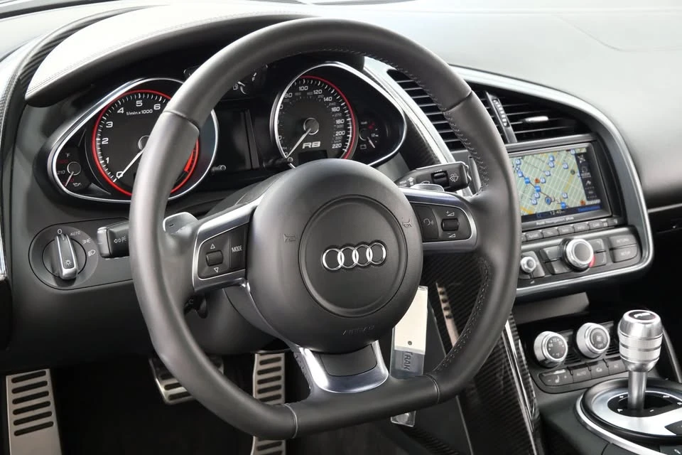 2011 Audi 42 R8 - Image 10 of 14