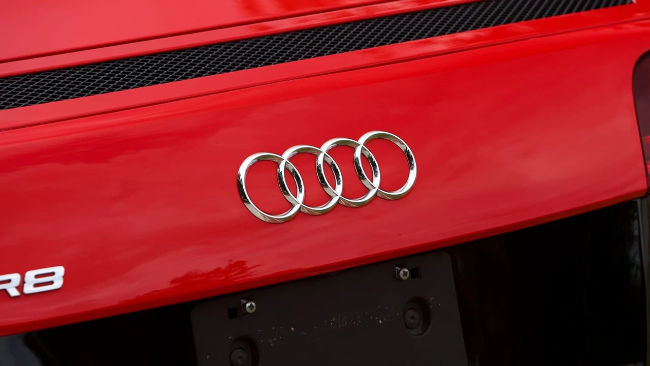 2011 Audi 42 R8 - Image 31 of 31