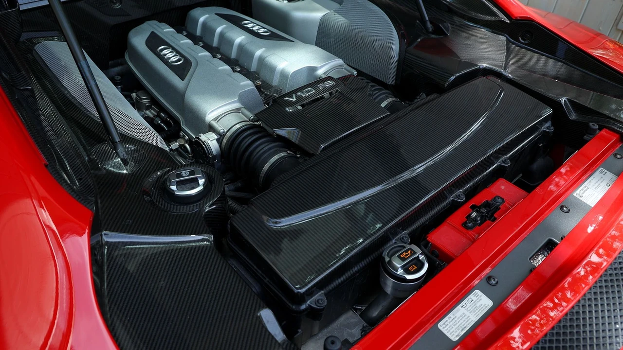 2011 Audi 42 R8 - Image 11 of 31