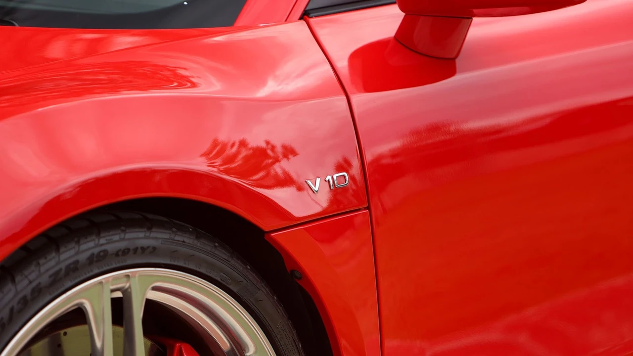 2011 Audi 42 R8 - Image 20 of 31