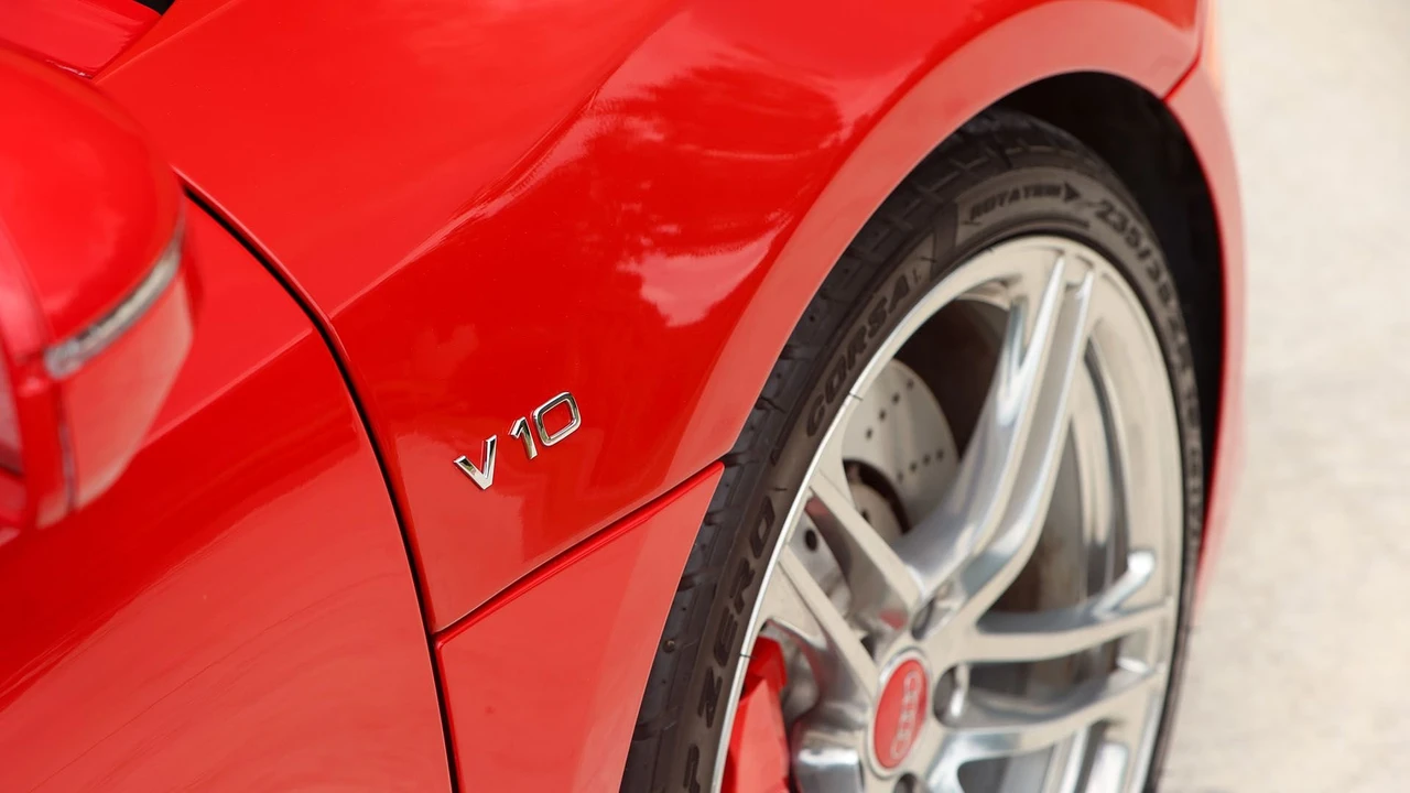 2011 Audi 42 R8 - Image 25 of 31