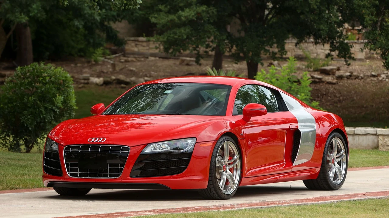 2011 Audi 42 R8 - Image 9 of 31