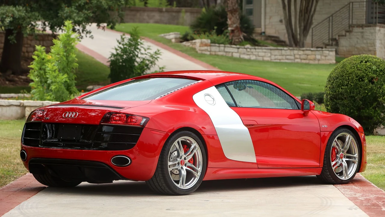 2011 Audi 42 R8 - Image 6 of 31