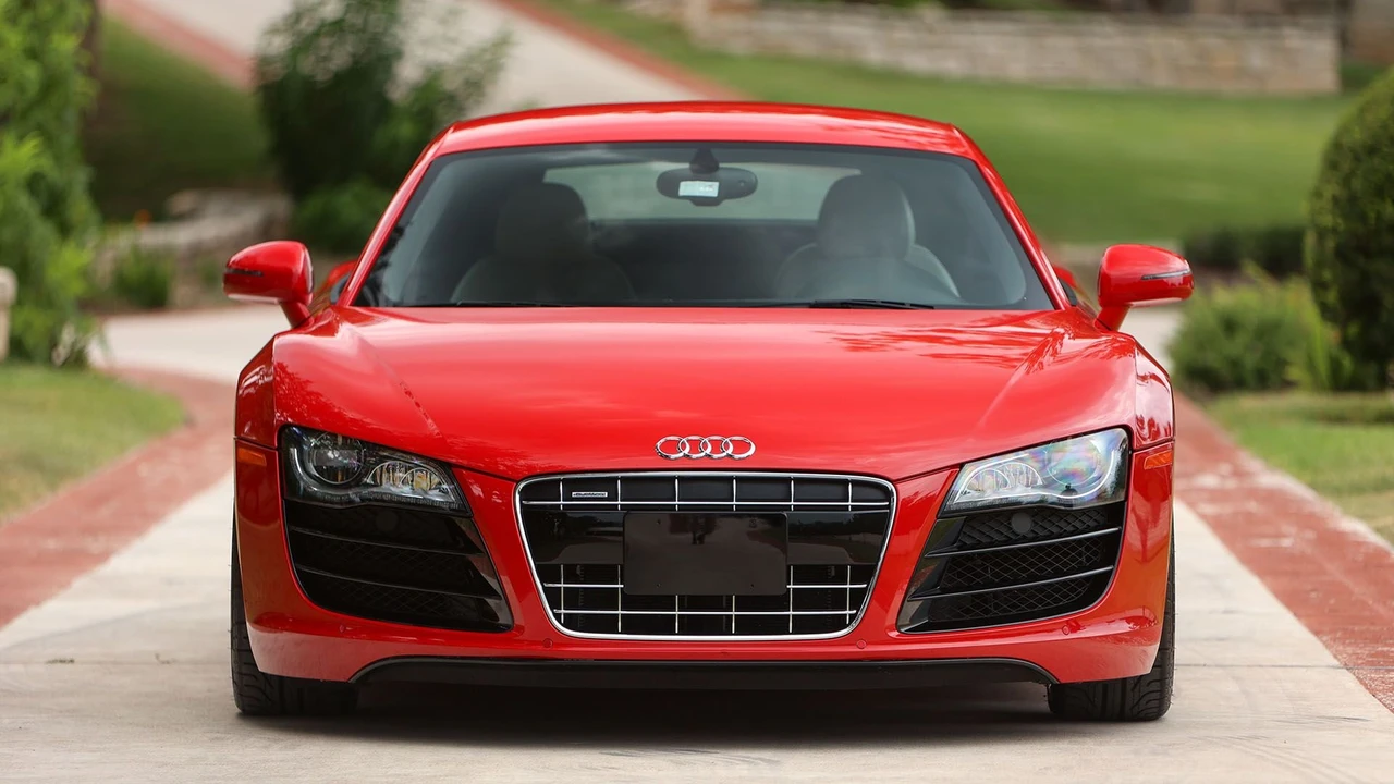 2011 Audi 42 R8 - Image 4 of 31