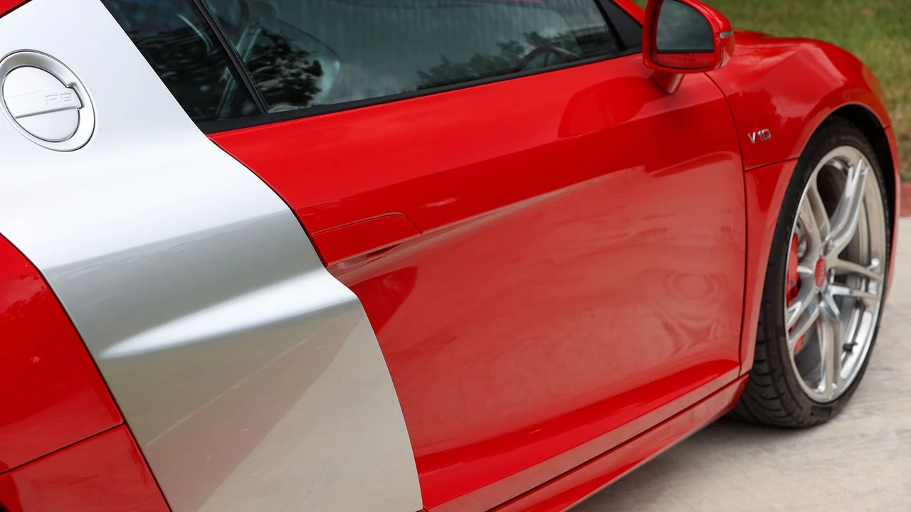 2011 Audi 42 R8 - Image 27 of 31