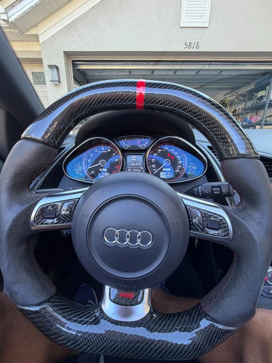 2011 Audi 42 R8 - Image 6 of 16