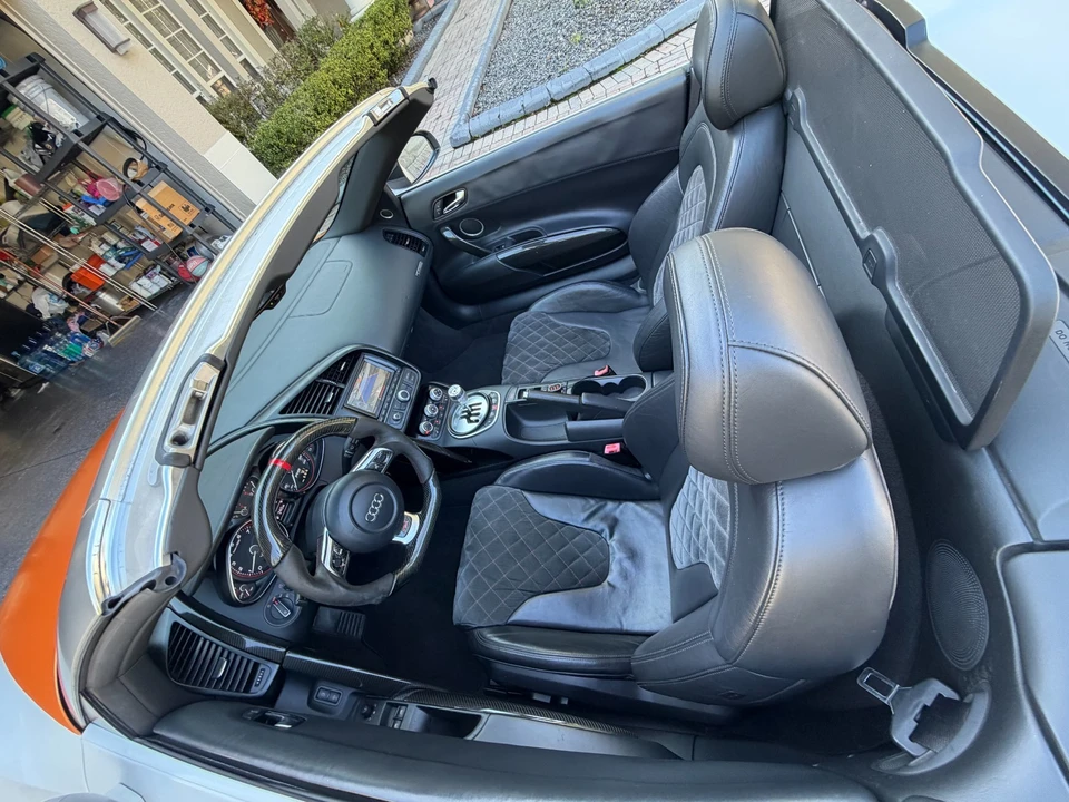 2011 Audi 42 R8 - Image 9 of 16