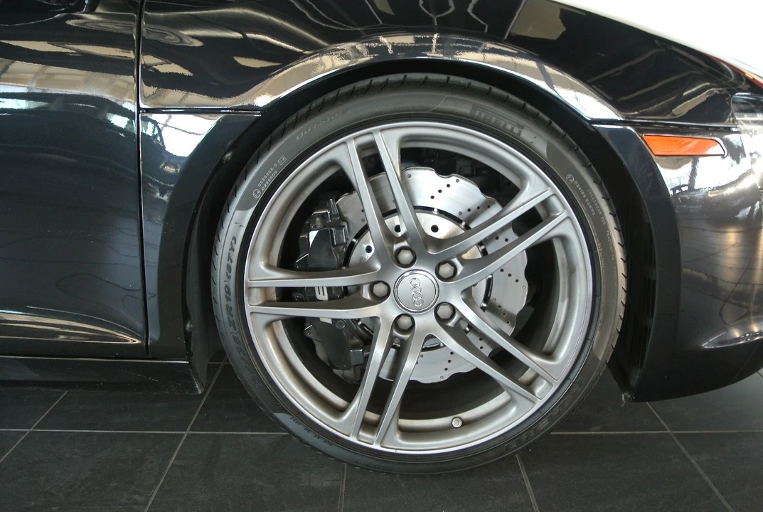 2011 Audi 42 R8 - Image 12 of 14