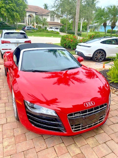 2011 Audi 42 R8 - Image 2 of 12