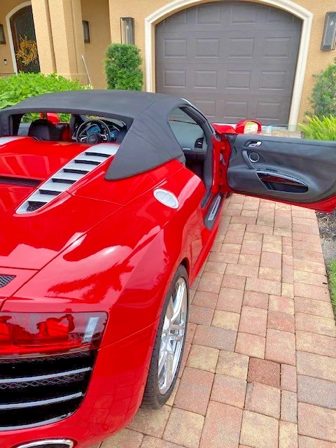 2011 Audi 42 R8 - Image 3 of 12
