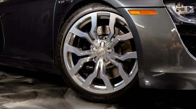 2011 Audi 42 R8 - Image 4 of 21
