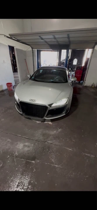 2011 Audi 42 R8 - Image 2 of 7