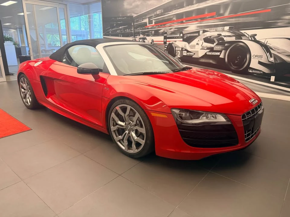 2011 Audi 42 R8 - Image 3 of 8