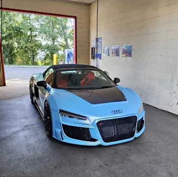 2011 Audi R8 5.2 Quattro Spyder Convertible 2D