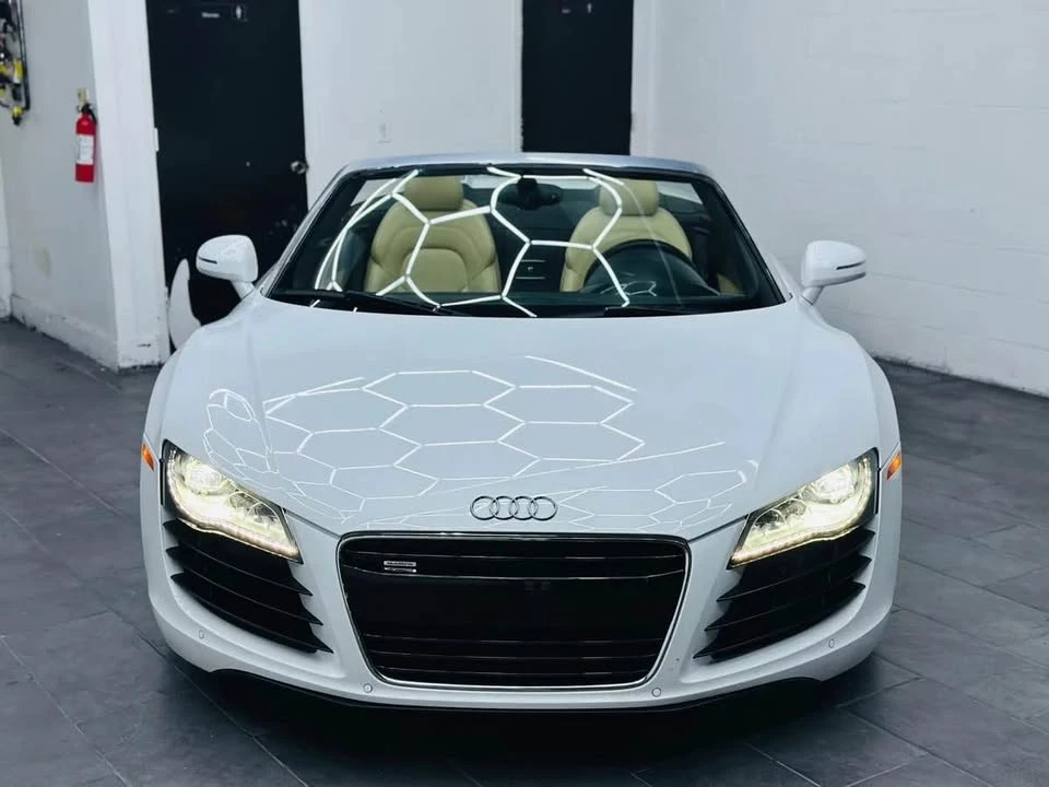 2011 Audi 42 R8 - Image 3 of 4