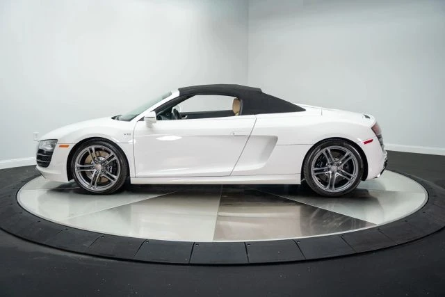 2011 Audi 42 R8 - Image 7 of 21