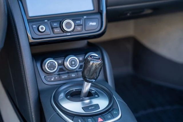 2011 Audi 42 R8 - Image 18 of 21