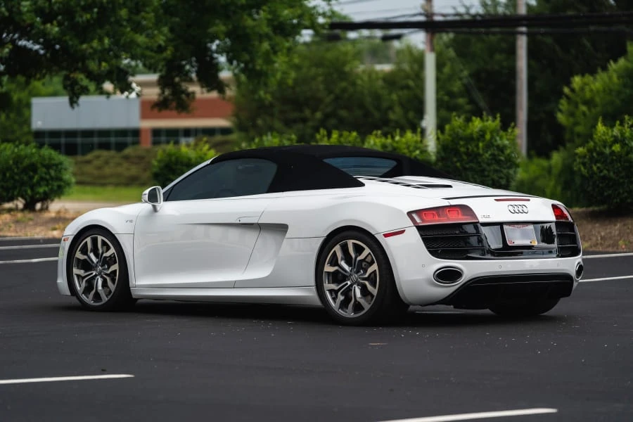 2011 Audi 42 R8 - Image 14 of 31