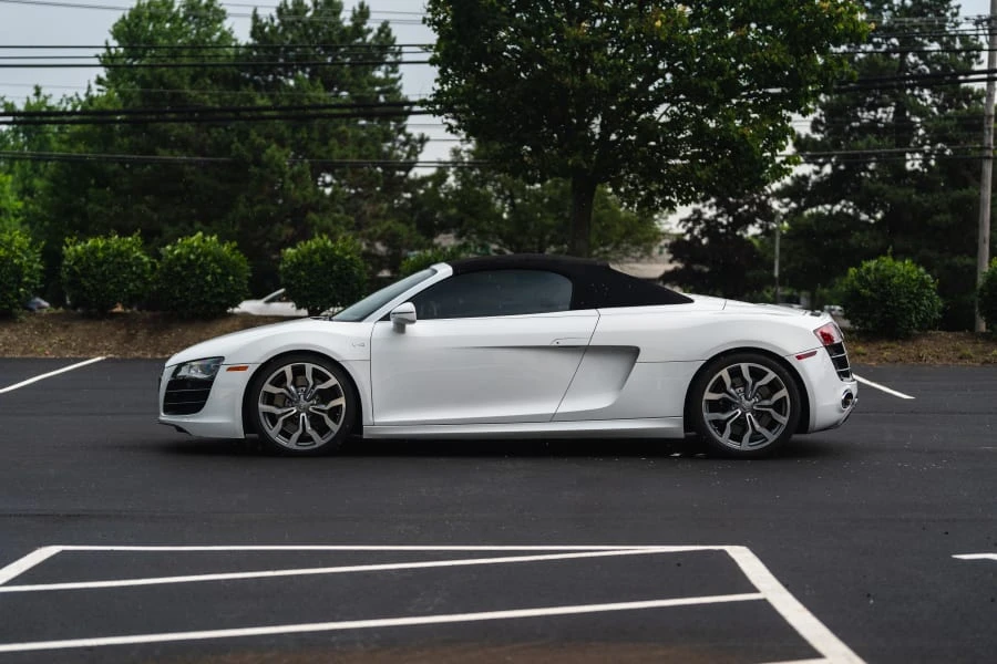 2011 Audi 42 R8 - Image 2 of 31