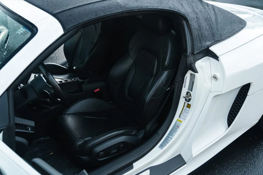 2011 Audi 42 R8 - Image 27 of 31