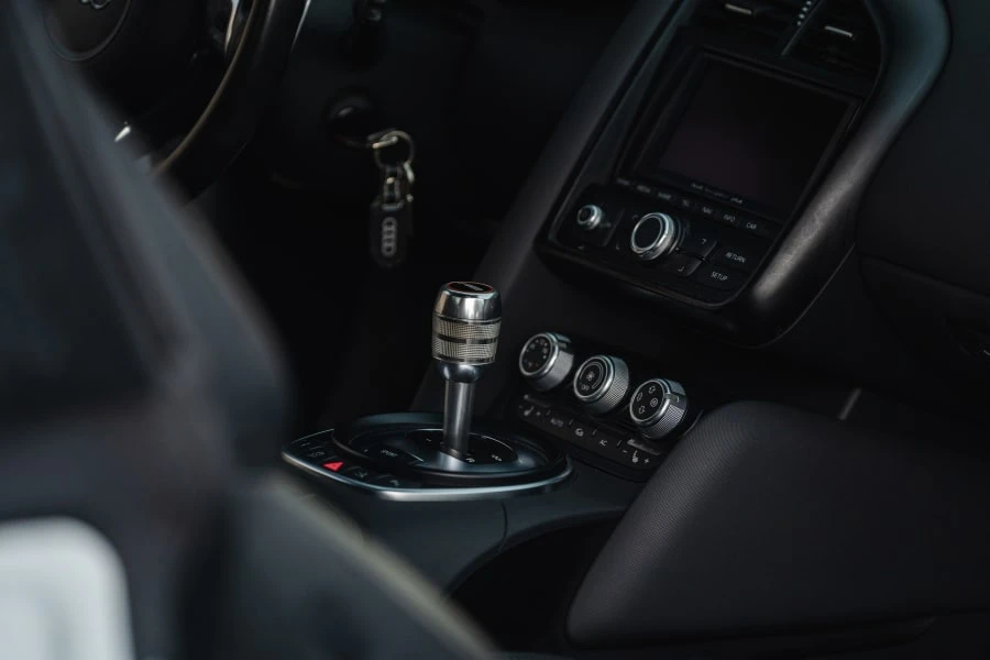 2011 Audi 42 R8 - Image 30 of 31