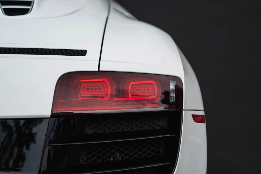 2011 Audi 42 R8 - Image 8 of 31