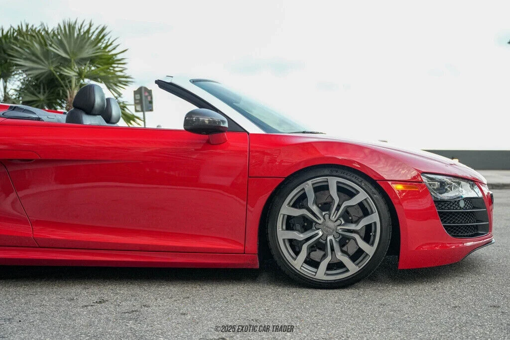 2011 Audi 42 R8 - Image 11 of 12