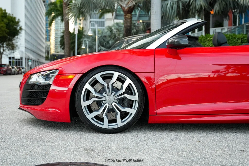 2011 Audi 42 R8 - Image 4 of 12
